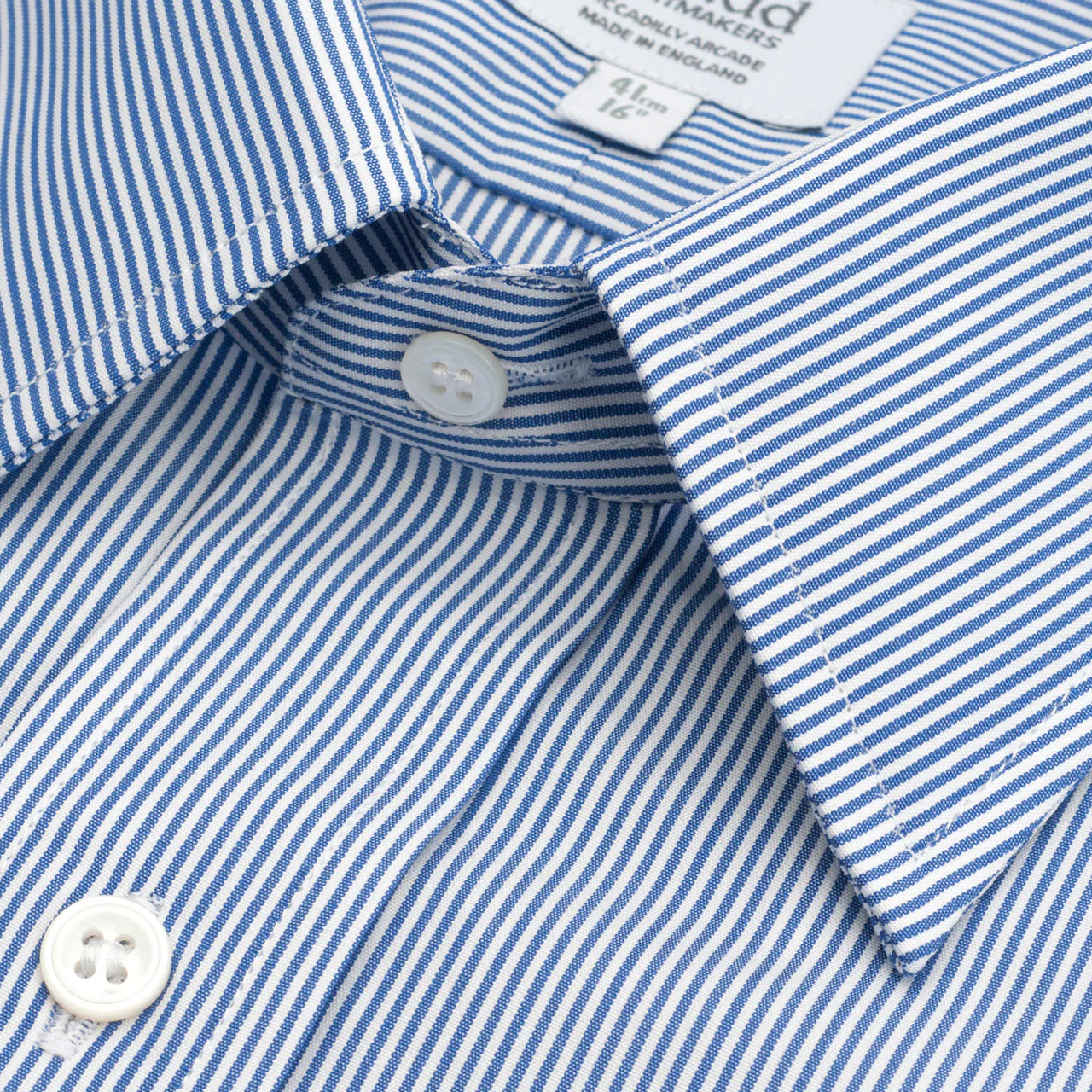 Classic Fit Neat Stripe Poplin Double Cuff Shirt in Navy - Image 3
