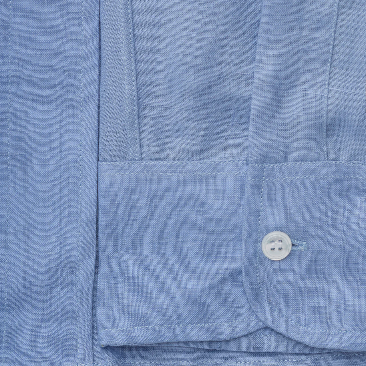 Classic Fit Plain Linen Button Cuff Shirt in Frejus - Image 3