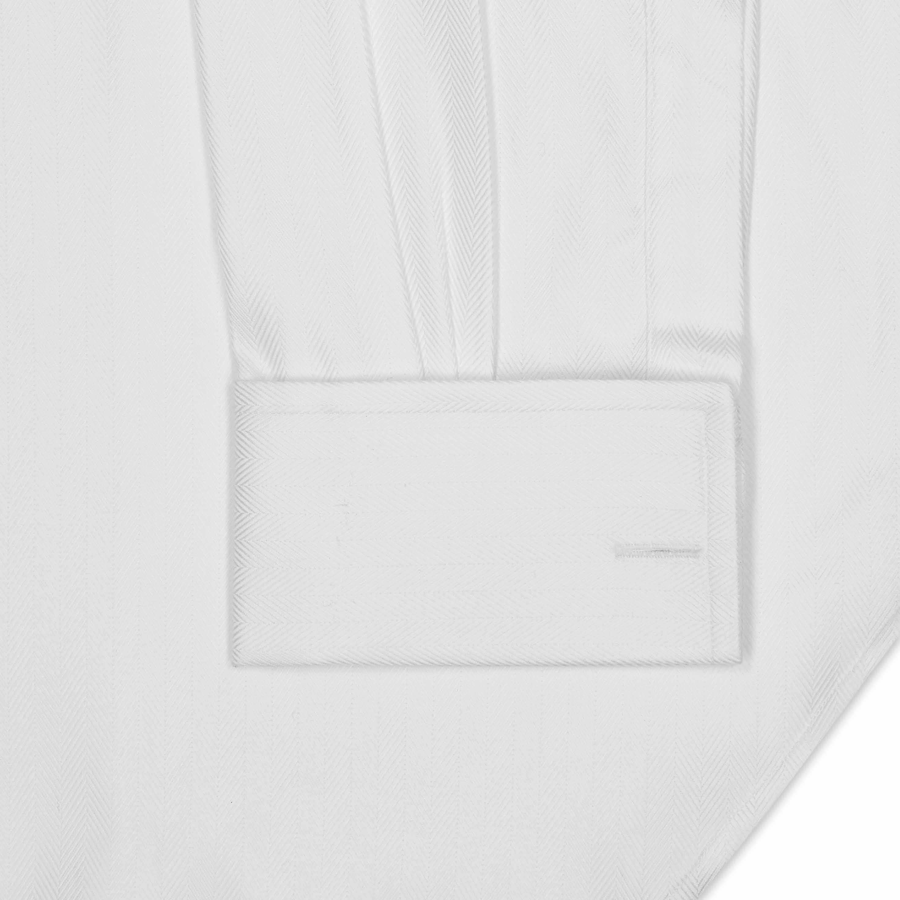 Classic Fit Wide Herringbone Double Cuff Shirt in White - Image 3