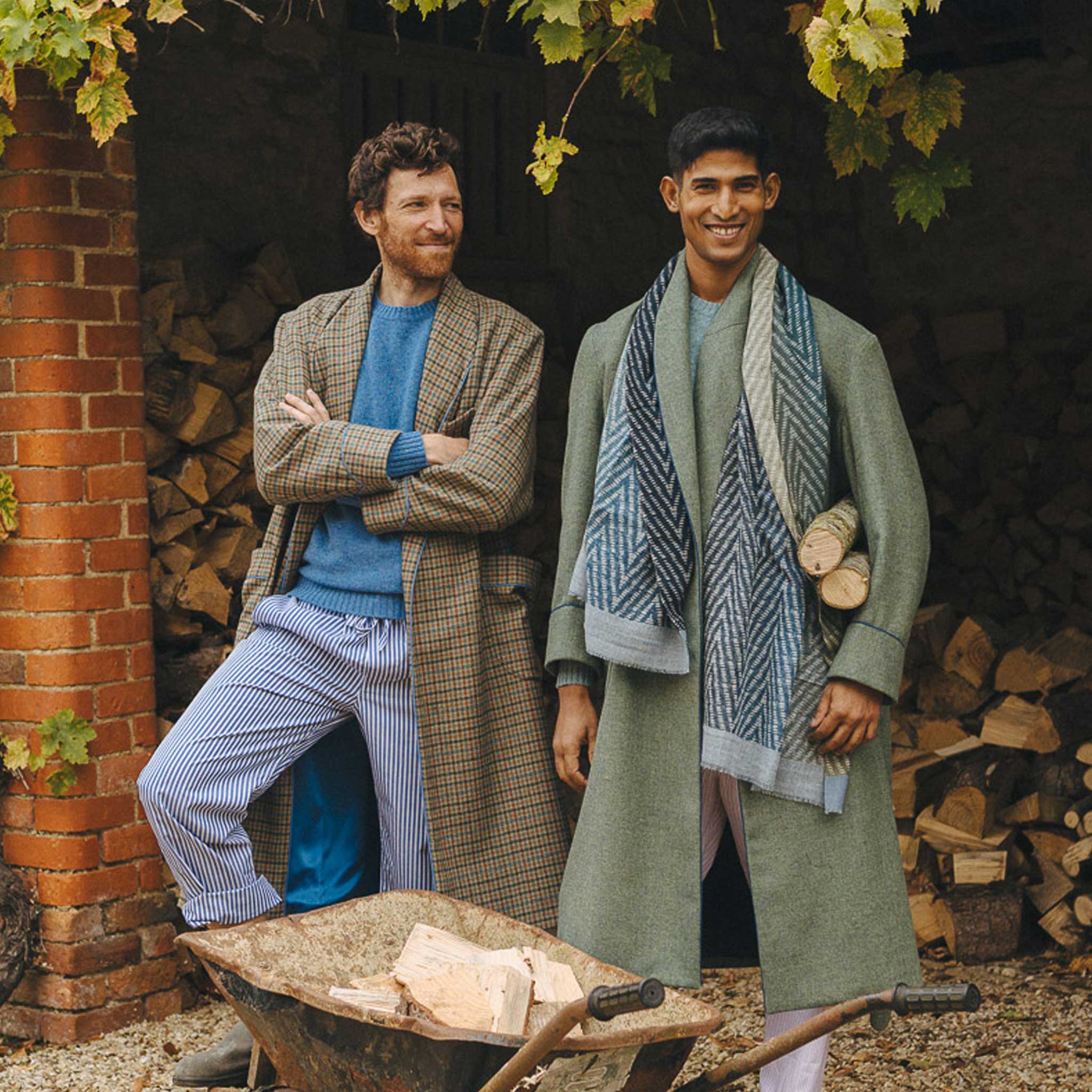Heritage Tweed Silk Lined Dressing Gown in Rustic Check - Image 5