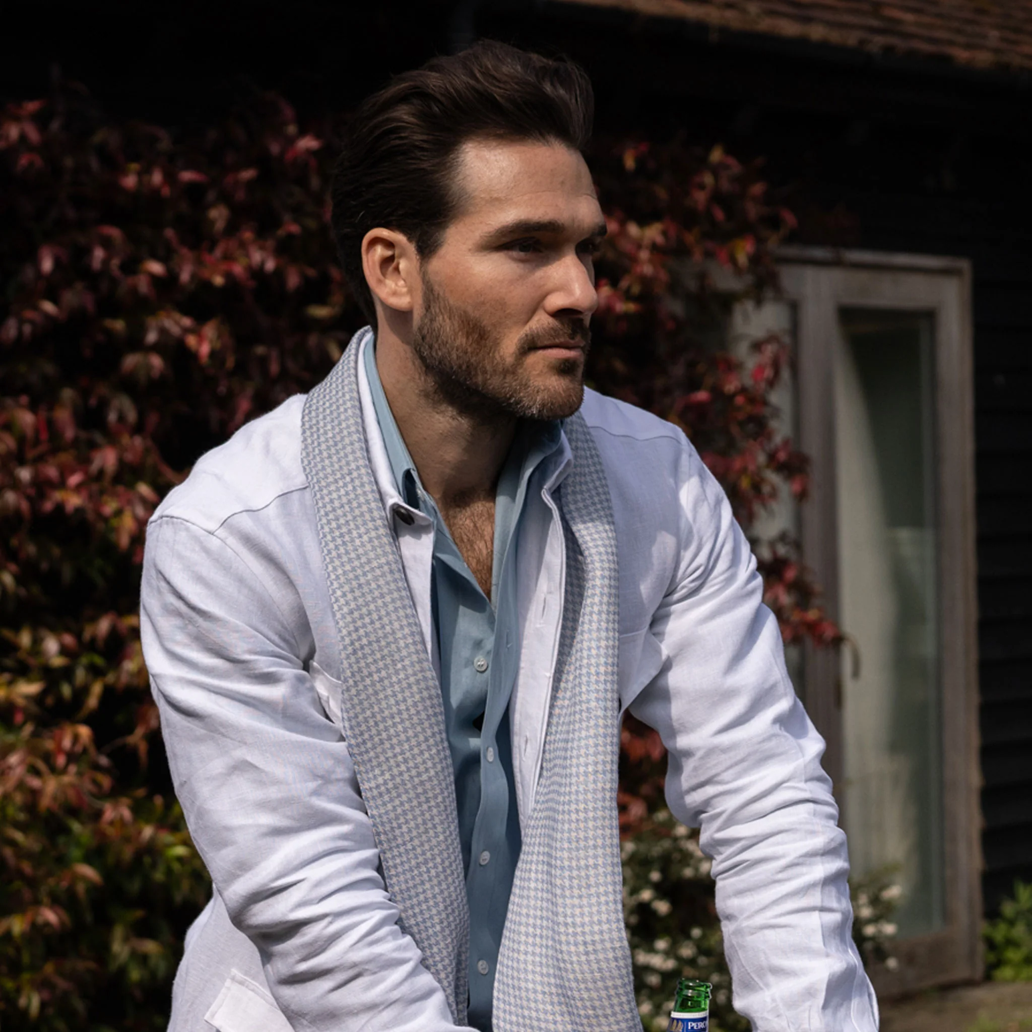 Linen Dogtooth Scarf in Sky - Image 2
