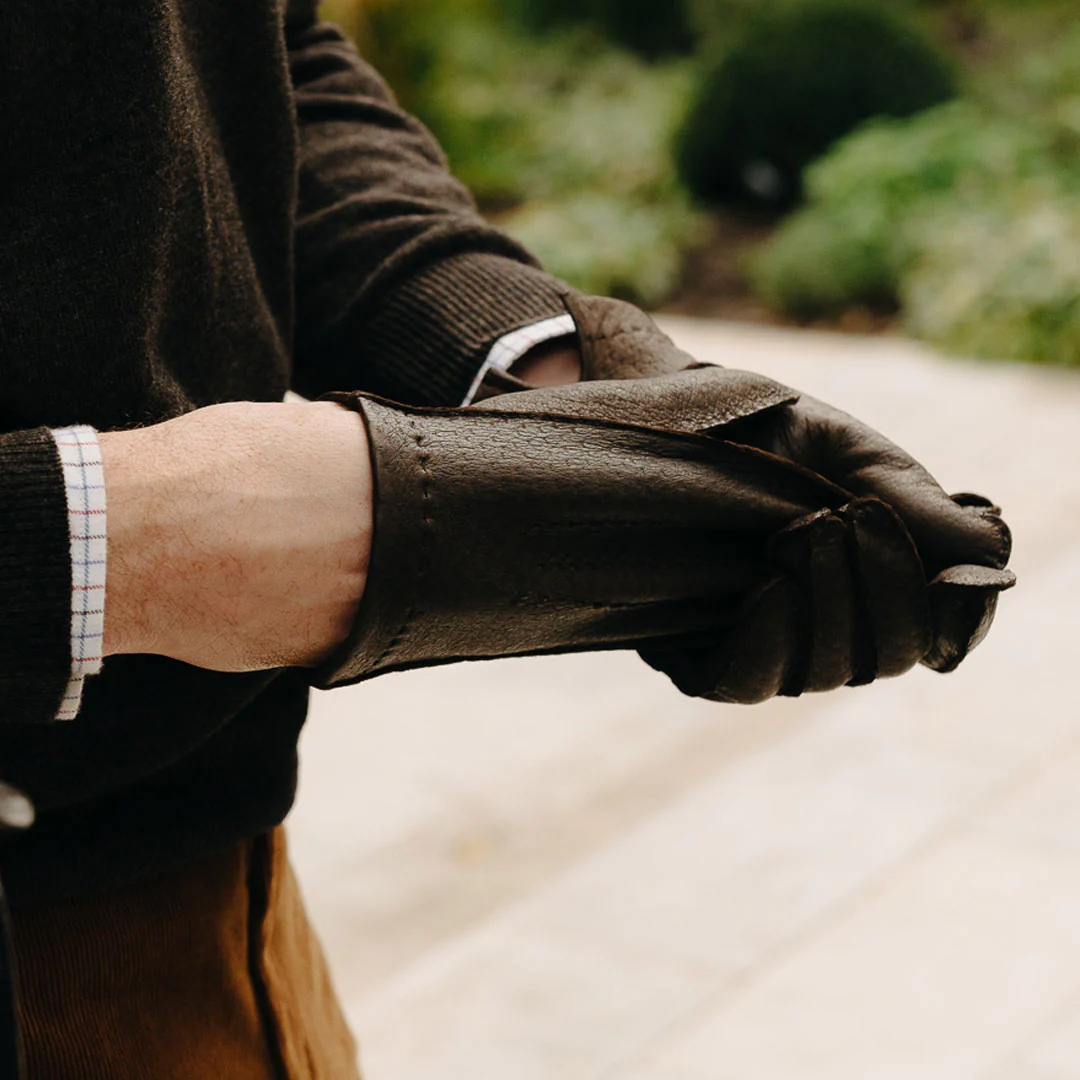 Peccary Gloves in Dark Brown - Image 3
