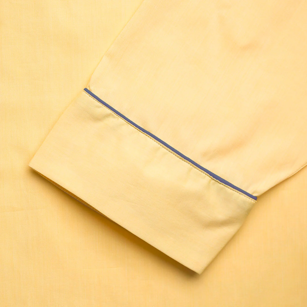 Plain Batiste Nightshirt in Lemon - Image 3