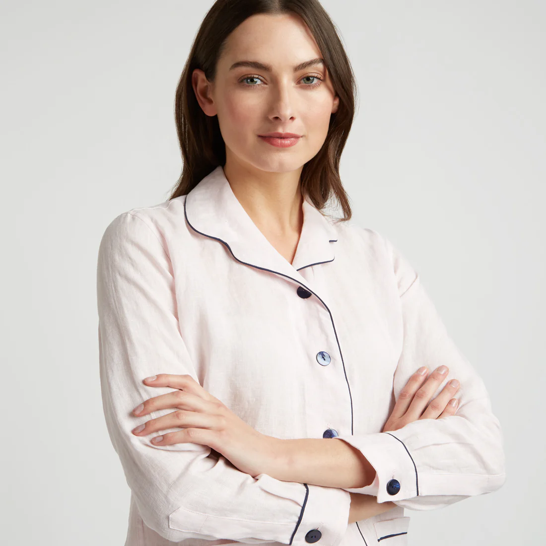 Plain Linen Women's Pyjamas in Pink and Navy - Image 5