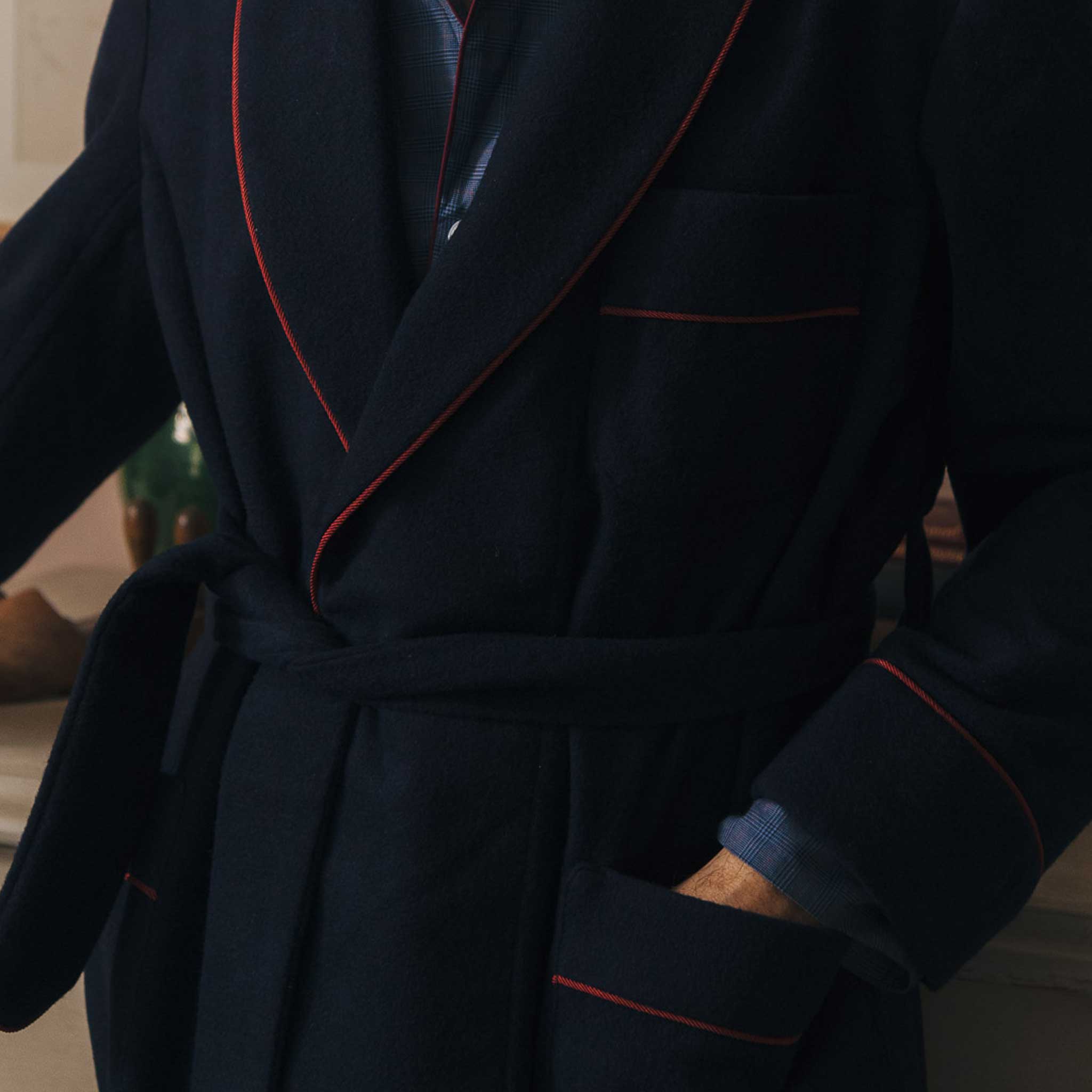 Pure Cashmere Dressing Gown in Navy and Wine - Image 5