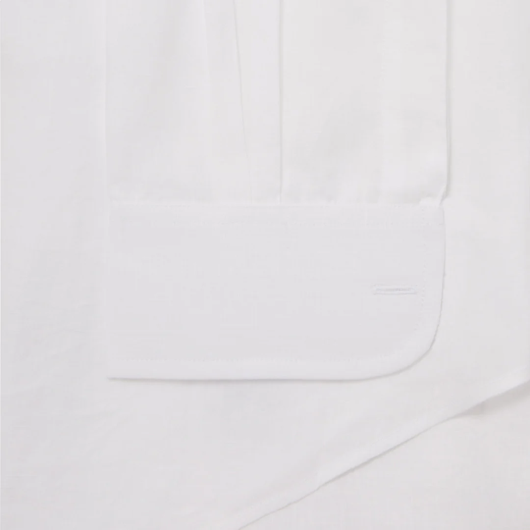 Tailored Fit Bank Collar Linen Button Cuff Shirt in White - Image 3