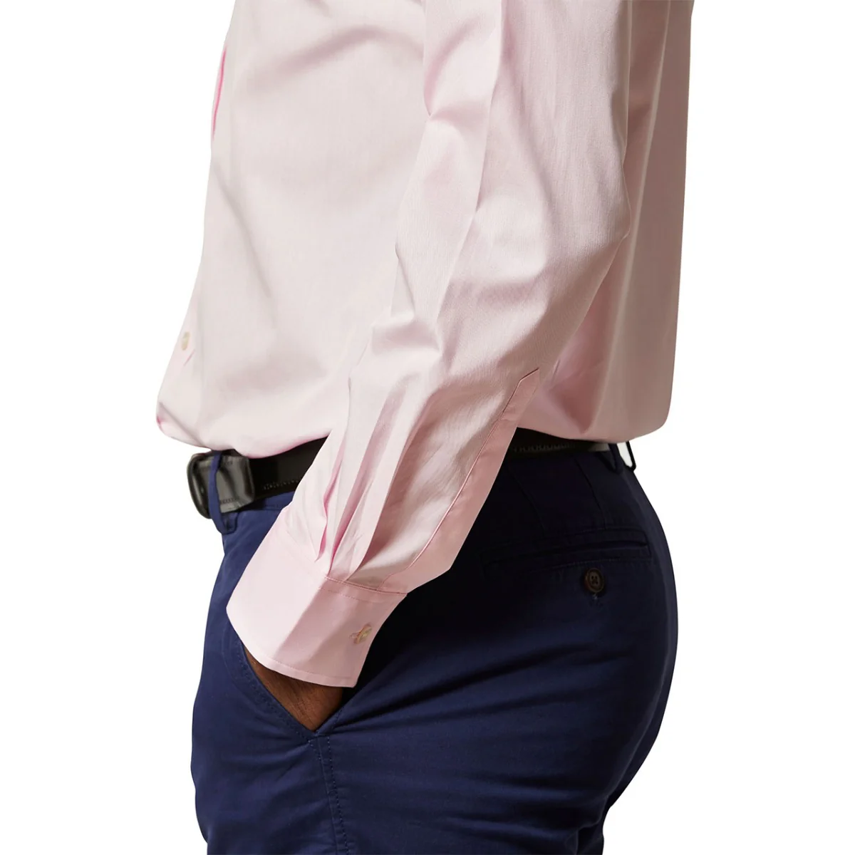 Tailored Fit Plain Poplin Button Cuff in Pink - Image 4