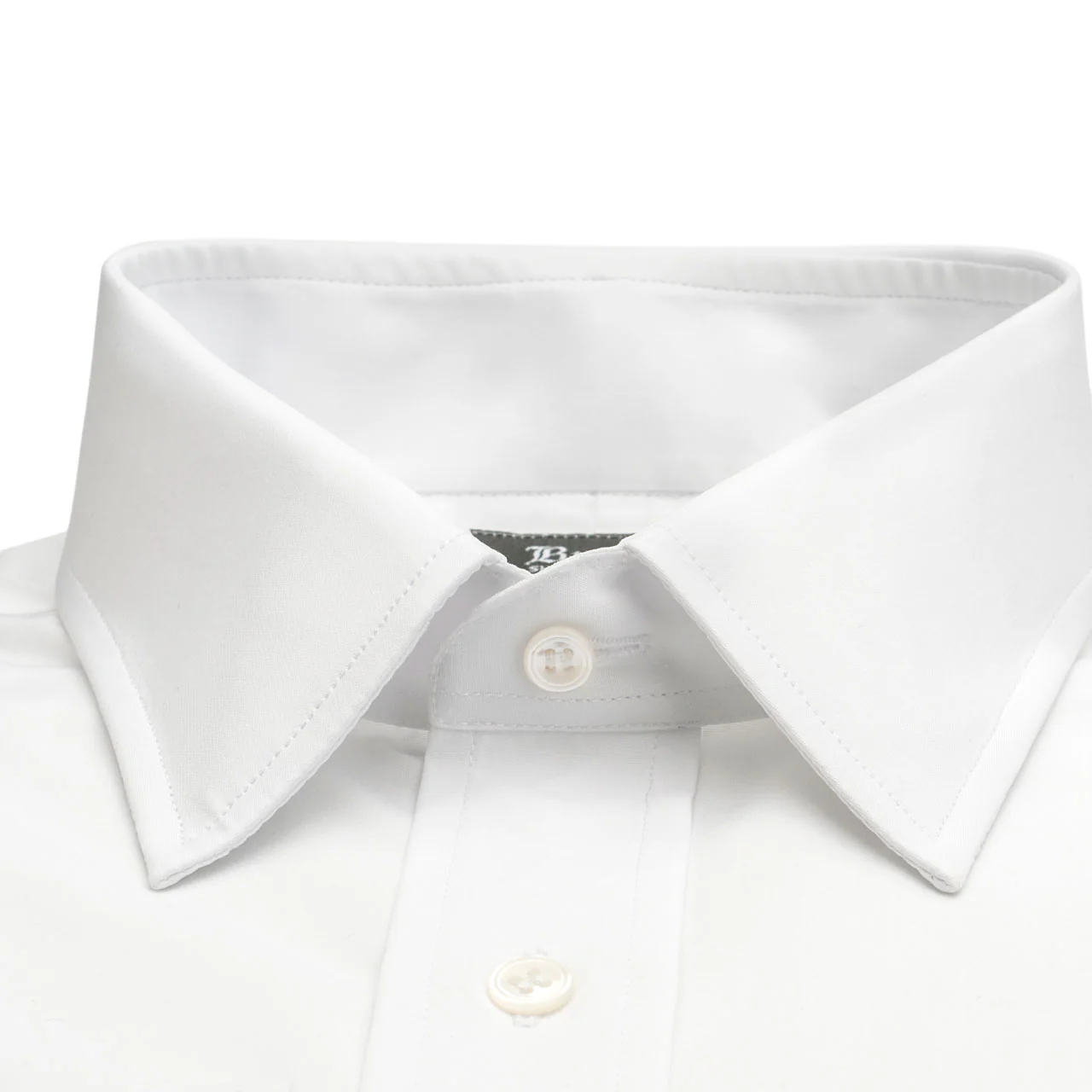 Tailored Fit Plain Poplin Button Cuff Shirt in White - Image 3