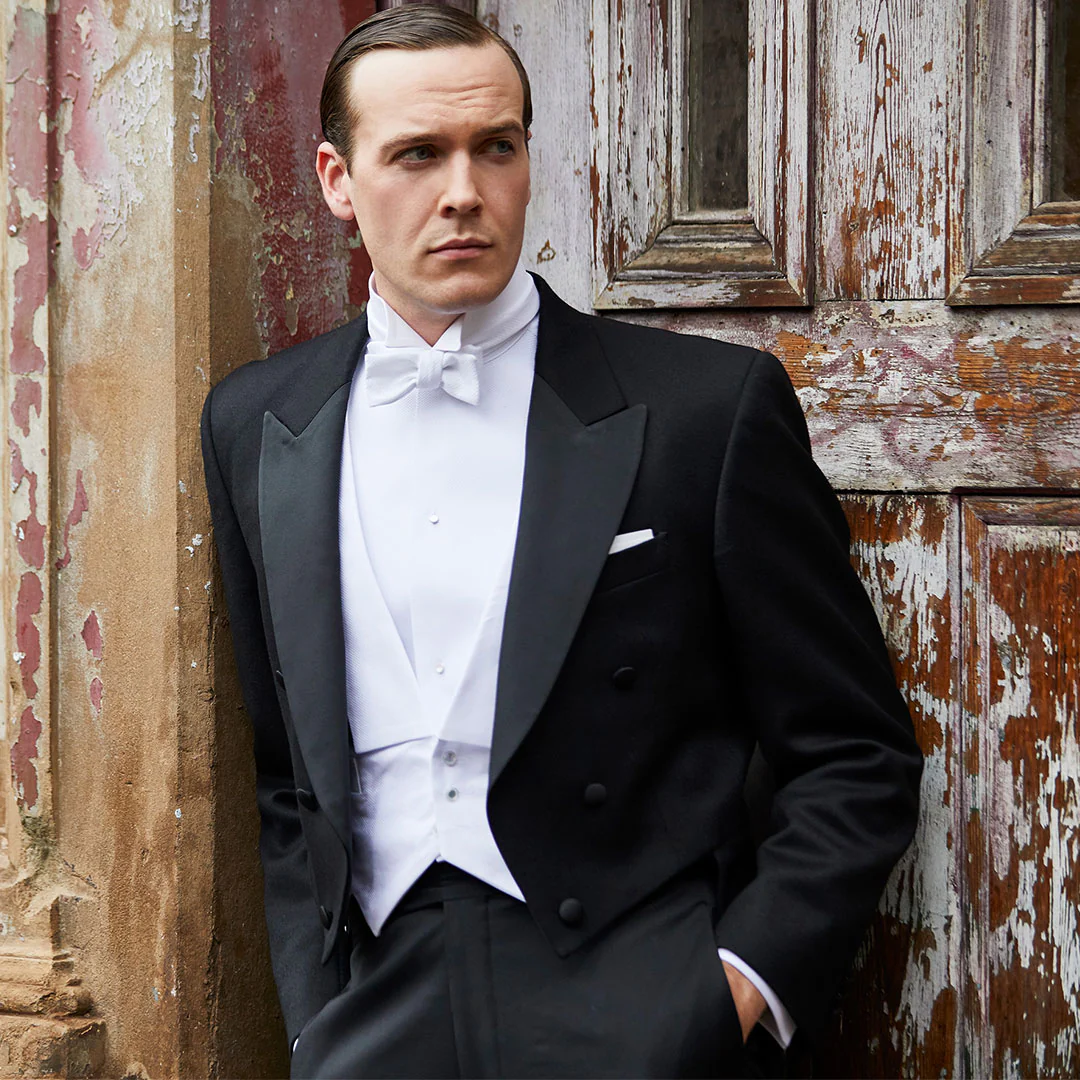 White Tie Marcella Waistcoat in White - Image 3