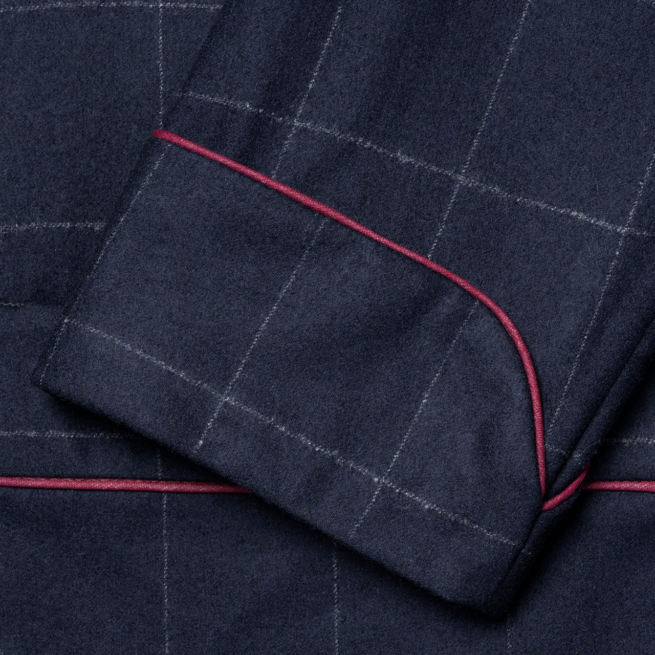 Windowpane Fox Flannel Wool Dressing Gown in Navy - Image 3